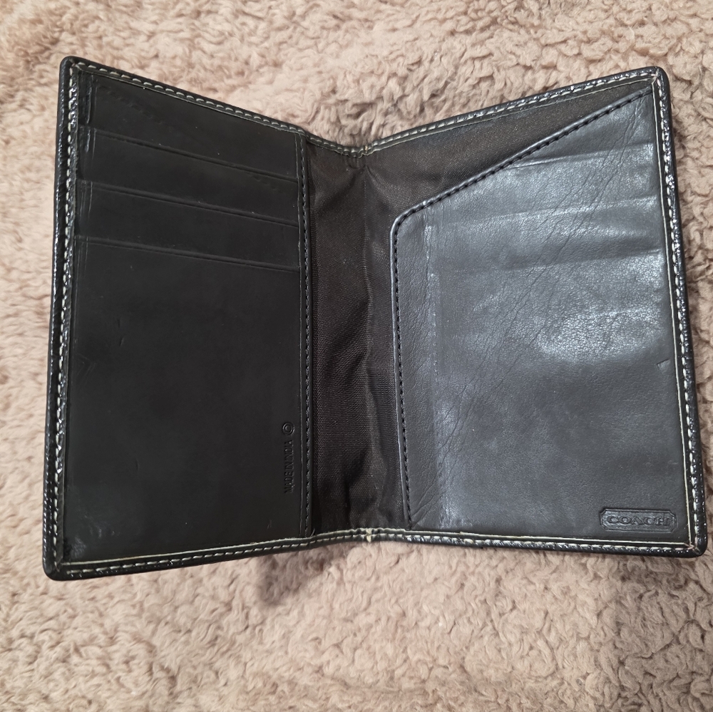 Coach Brown with CC Passport Holder - Picture 2 of 3